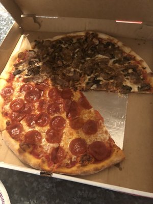 Half pepperoni / Half sausage and mushroom