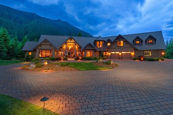 Custom Built Lodge Home