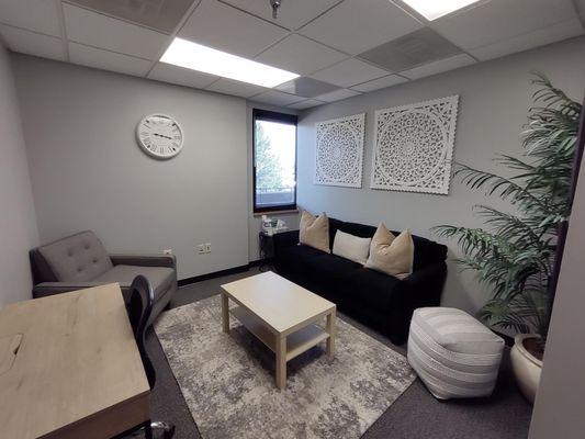 Martin Private Office

Great workspace for social workers and therapists wanting to meet in person with clients.