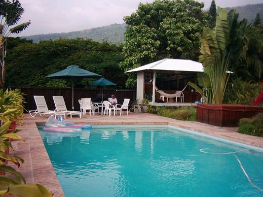 pool, hottub and cabana