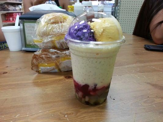 Halo-halo