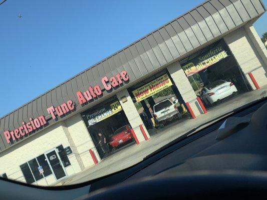 Rudest place to get oil change.