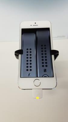 We carry the iPhone 5S in store in WHITE AND BLACK!