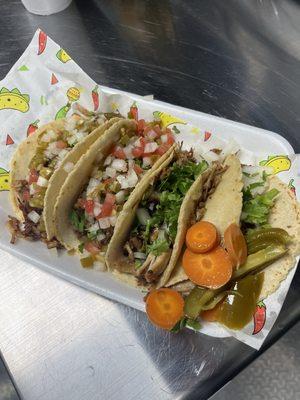 Tacos de carnitas deliciosos!