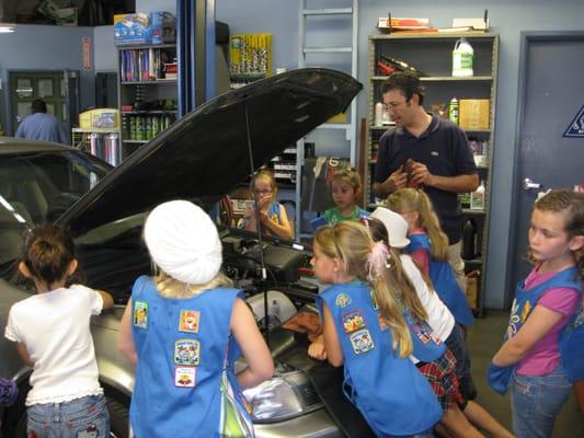 Girls Can Do Anything! Daisys visiting us for fun and learning.