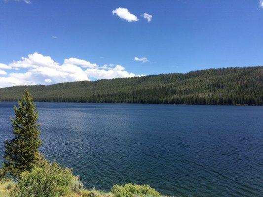 Beautiful Alturas Lake!