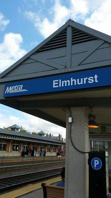 Elmhurst Metra Station