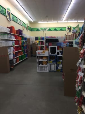 Wilmington Dollar Tree -- Wilmington Crossing : 231 Main Street / Routes 129 & 38, Wilmington            Interior