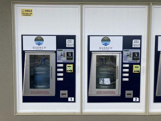 These vending machines are so easy so many options on how to pay and super clean!