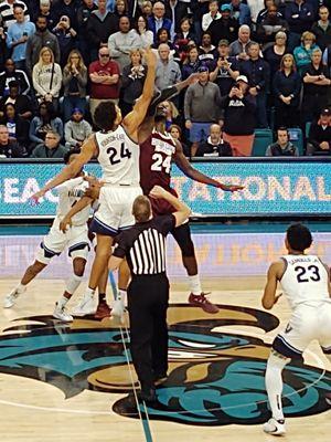 Tip off, villanova versus Mississippi State