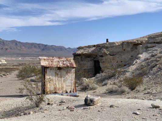 Dublin gulch cave dwellings