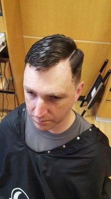 Hair cut by Russell hard part with Razor. Appointment App. Calendly.com/russelltheb…