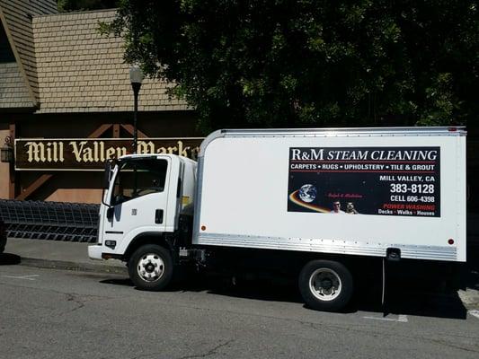 R & M Carpet Cleaning