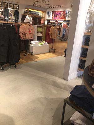 American Eagle Store