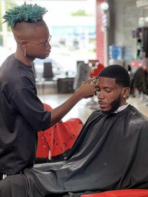 Rondo the barber specializes in wave amd beard techniques for all hair types!