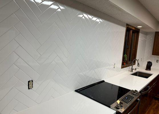 Ceramic tile backsplash