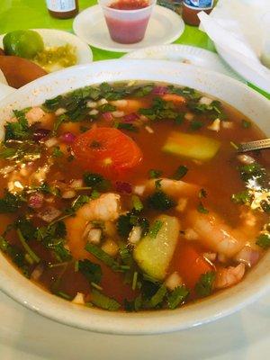 Caldo de camaron - pure vitamin for that hangover