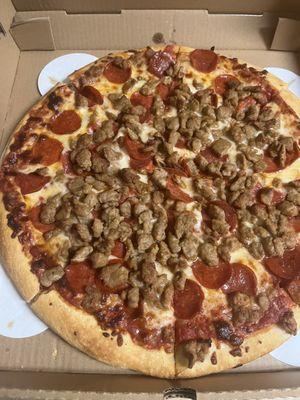 Pepperoni and Sausage Pizza (Large)