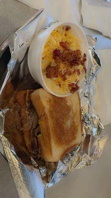 Brisket grill cheese with bacon Mac