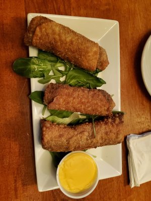 Cheesesteak eggrolls