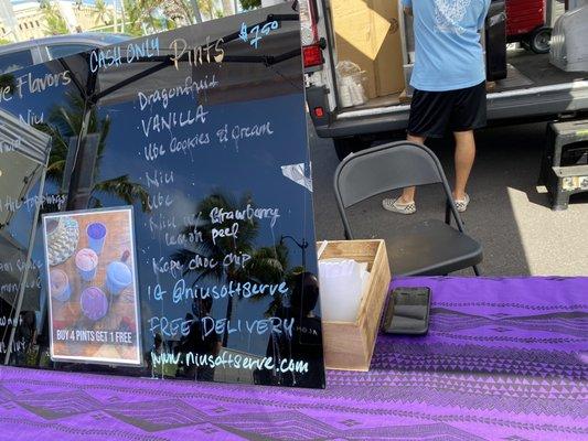 At the Kakaako Farmers' Market