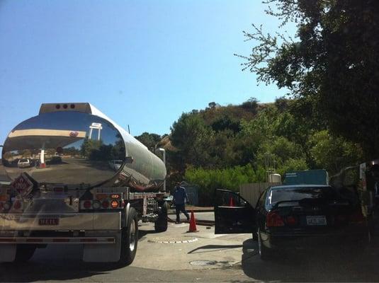 Look at this bullsh*t I have to wait for to get into the carwash.