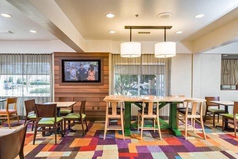 Fairfield Inn & Suites By Marriott Jacksonville Airport