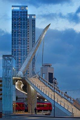 Harbor Drive Bridge, located in downtown San Diego, designed by Safdie Rabines Architects in collaboration with T.Y. Link International