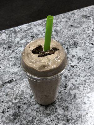 Peanut butter cup shake! 340 calories, 34g protein!