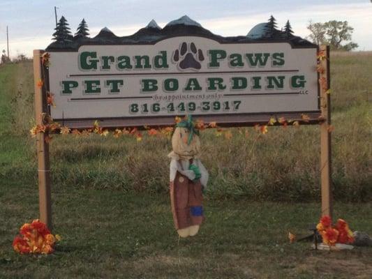 Grand Paws Boarding & Pet Grooming