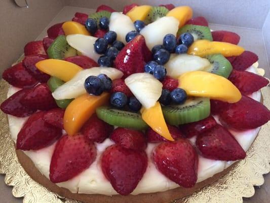 Large fruit tart $22