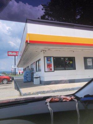 She'll gas station