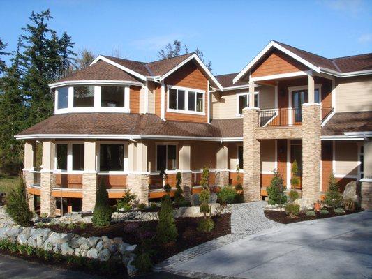 James Hardie lap siding with cedar shingles