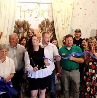 Laurens County Chamber of Commerce hosts a Ribbon Cutting at Tipsy Gypsy Boutique