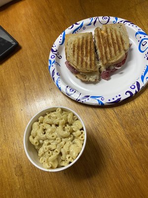 Mac and cheese and Reuben sandwich