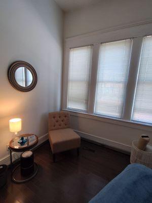 Sitting area in Blue Earth Massage.