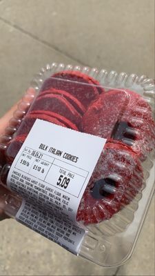 Strawberry linzer cookies