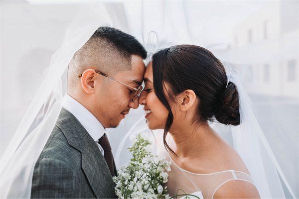 Under the veil shot displaying my edible low bun!