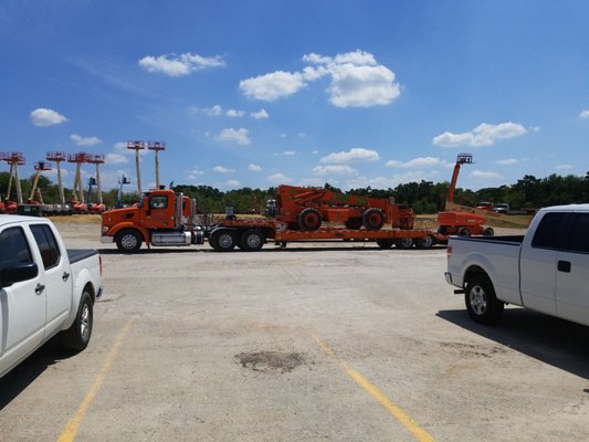 This is the forklift my company has been looking for! We finally found one we can rent