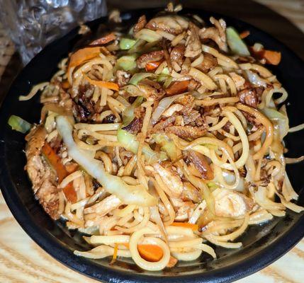 Chow Mein w.Chicken $8.99