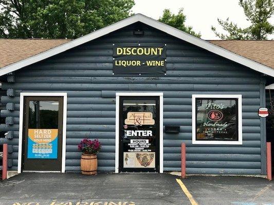 Arsenal Wine & Liquor
 Front Entrance