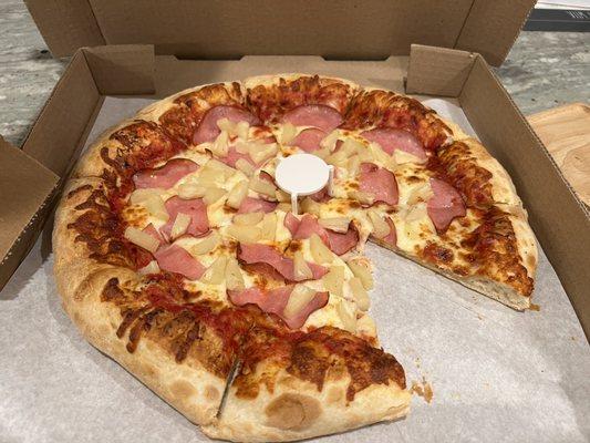 Hawaiian pizza