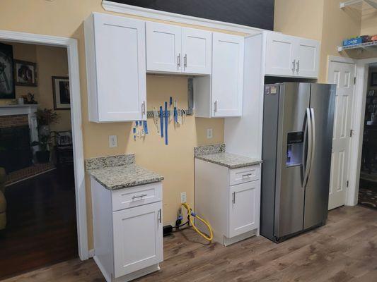 White Shaker Kitchen Cabinet