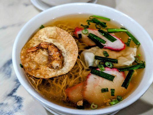 Signature Wonton and Dumplings with Egg Noodles (3/5... used to be better, maybe it might be better next time?)