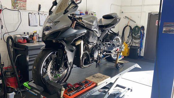 2006 Suzuki GSXR1000 getting some love