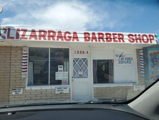 Lizarraga Barber Shop  #TeamRosa