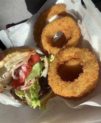 Cheeseburger - cheese + onion rings