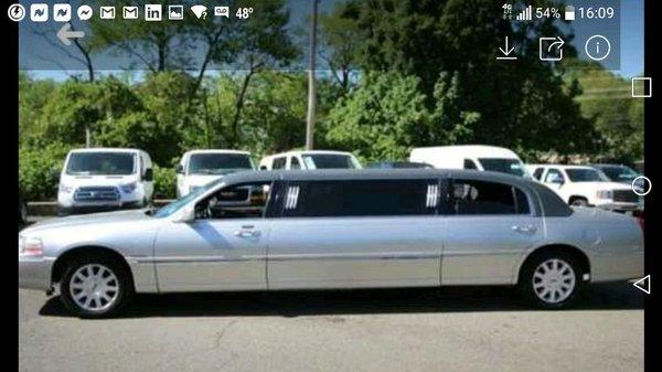 6 passenger Luxary stretch limousine