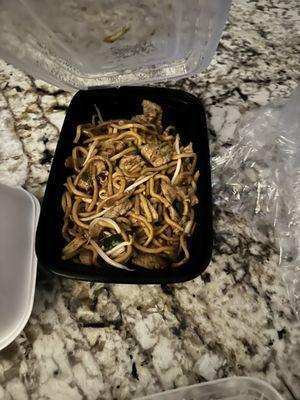 Beef lo mein