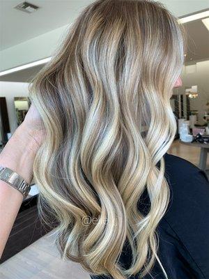 Contrast Balayage !